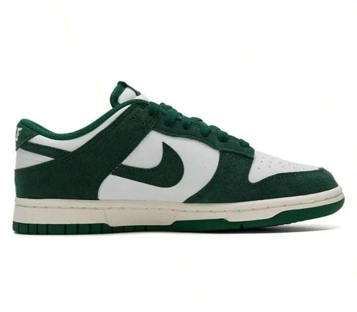 Nike Women's Dunk Low - Green/White