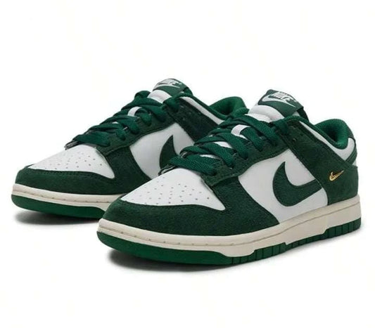 Nike Women's Dunk Low - Green/White